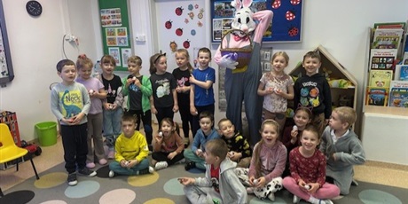 Powiększ grafikę: spotkanie-z-zajacem-wielkanocnym-609204.jpg