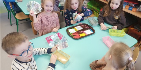 Powiększ grafikę: A tymczasem w grupie Sówek 