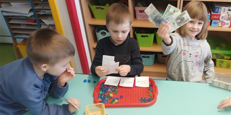 Powiększ grafikę: A tymczasem w grupie Sówek 