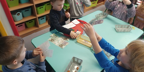 Powiększ grafikę: A tymczasem w grupie Sówek 