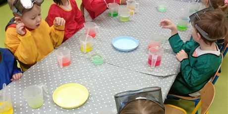 Powiększ grafikę: A tymczasem w grupie Sówek 