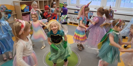 Powiększ grafikę: BAL KARNAWAŁOWY