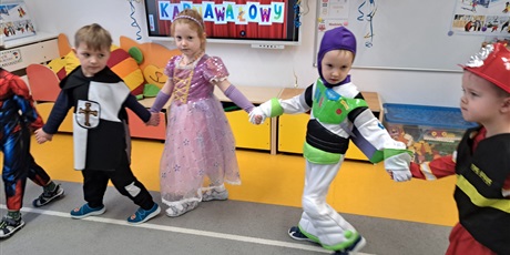 Powiększ grafikę: BAL KARNAWAŁOWY