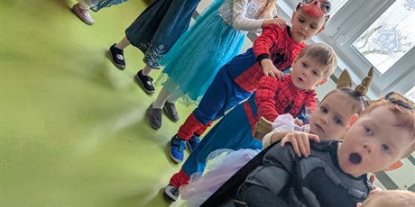 Powiększ grafikę: Bal karnawałowy