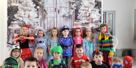 Powiększ grafikę: Bal karnawałowy