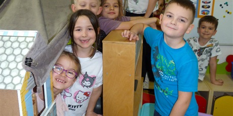 Powiększ grafikę: BAWIMY SIĘ