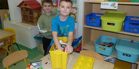 Powiększ grafikę: BAWIMY SIĘ