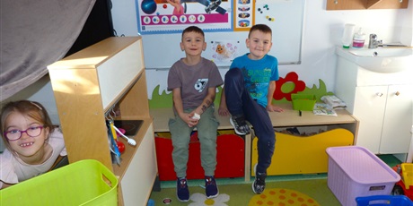 Powiększ grafikę: BAWIMY SIĘ