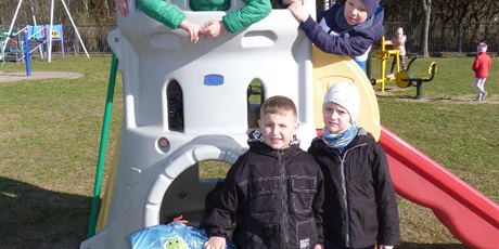 Powiększ grafikę: BAWIMY SIĘ W OGRODZIE