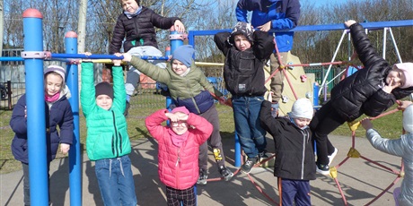 Powiększ grafikę: BAWIMY SIĘ W OGRODZIE