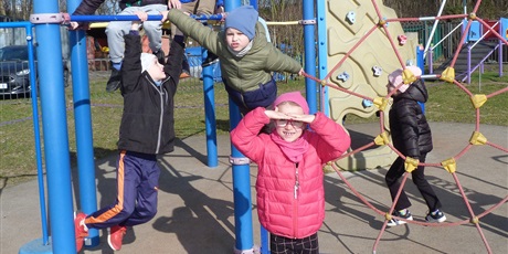 Powiększ grafikę: BAWIMY SIĘ W OGRODZIE