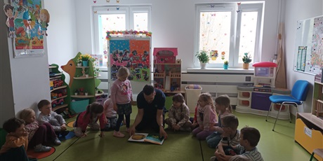 Powiększ grafikę: Cała Polska czyta dzieciom 