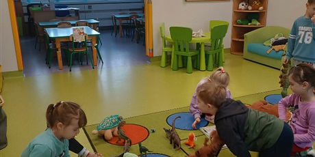 Powiększ grafikę: Dzień Dinozaura