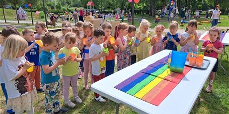 Powiększ grafikę: DZIEŃ DZIECKA