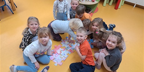 Powiększ grafikę: Dzień puzzli