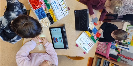 Powiększ grafikę: DZIEŃ LEGO