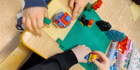 Powiększ grafikę: DZIEŃ LEGO