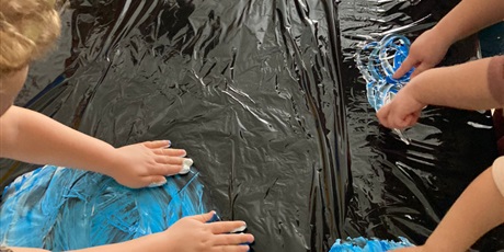 Powiększ grafikę: Eksperymenty, zajęcia sensoryczne