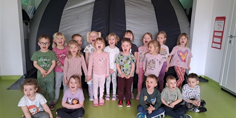 Powiększ grafikę: KINO SFERYCZNE