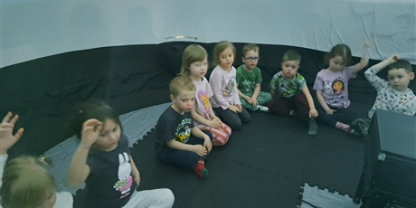 Powiększ grafikę: KINO SFERYCZNE