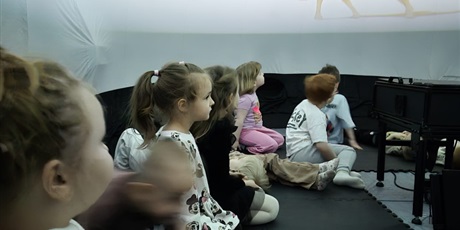 Powiększ grafikę: Kino sferyczne