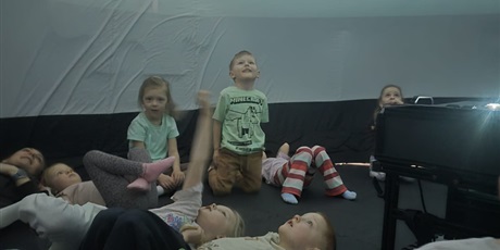 Powiększ grafikę: Kino sferyczne