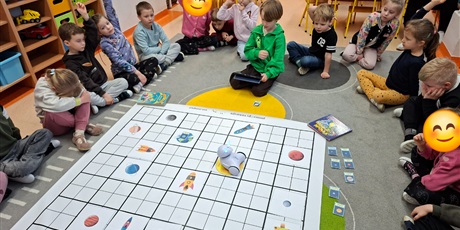 Powiększ grafikę: "Kodowanie na dywanie"