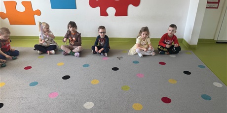 Powiększ grafikę: lekcje rytmiki 