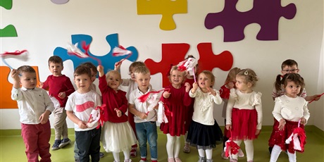 Powiększ grafikę: Święto Niepodległości