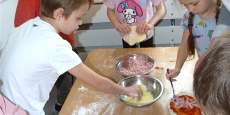 Powiększ grafikę: PIZZA