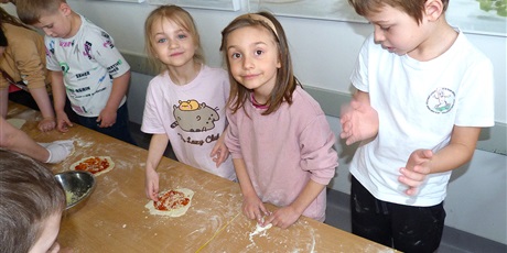 Powiększ grafikę: PIZZA