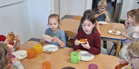 Powiększ grafikę: prima aprilis - pieczemy pizzę