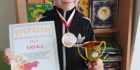 Powiększ grafikę: Projekt Bohater Tygodnia