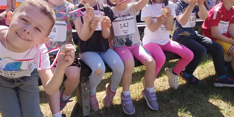 Powiększ grafikę: Przedszkolne bieganie czyli akcja "Sprintem do maratonu"