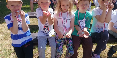 Powiększ grafikę: Przedszkolne bieganie czyli akcja "Sprintem do maratonu"