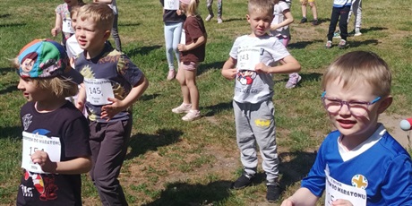 Powiększ grafikę: Przedszkolne bieganie czyli akcja "Sprintem do maratonu"