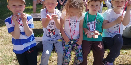 Powiększ grafikę: Przedszkolne bieganie czyli akcja "Sprintem do maratonu"