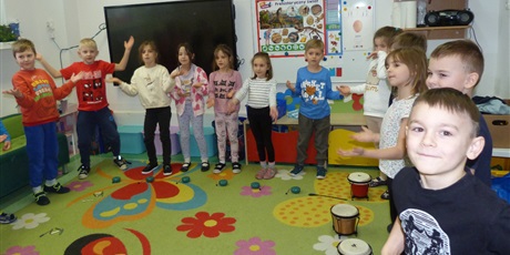 Powiększ grafikę: RYTMIKA