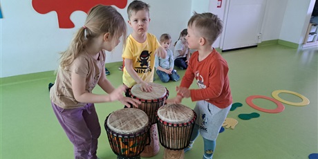 Powiększ grafikę: RYTMIKA