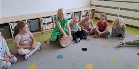 Powiększ grafikę: RYTMIKA