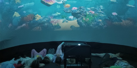 Powiększ grafikę: Kino sferyczne