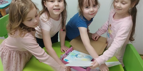 Powiększ grafikę: Sówki listy piszą do podopiecznych Domu Pomocy Społecznej w Elblągu 