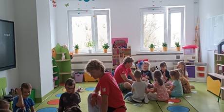 Powiększ grafikę: Sówki uczą się pierwszej pomocy