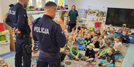 Powiększ grafikę: Spotkanie z policjantami