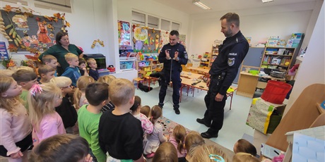 Powiększ grafikę: Spotkanie z policjantami