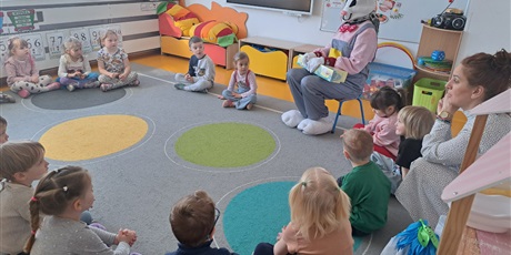 Powiększ grafikę: SPOTKANIE Z ZAJĄCZKIEM WIELKANOCNYM