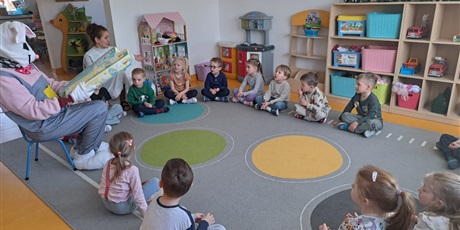 Powiększ grafikę: SPOTKANIE Z ZAJĄCZKIEM WIELKANOCNYM