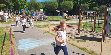 Powiększ grafikę: SPRINTEM DO MARATONU