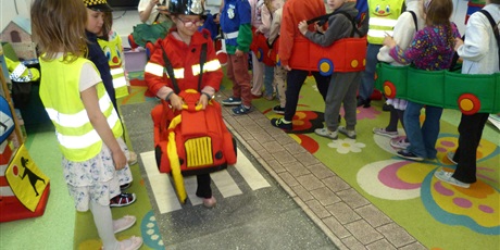 Powiększ grafikę: STRAŻ MIEJSKA - AUTOCHODZIK