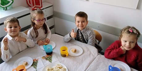 Powiększ grafikę: ŚWIĄTECZNY OBIAD